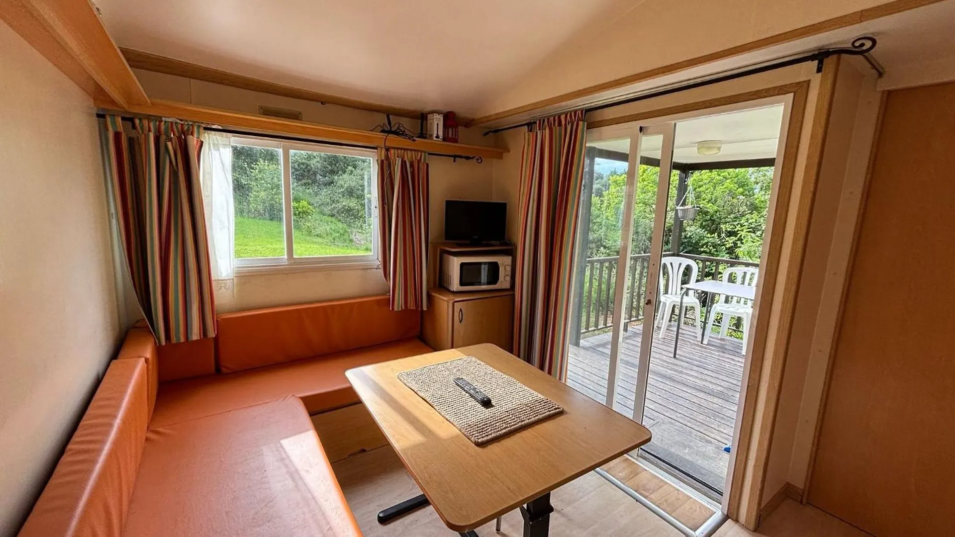 Campsite Bungalow Con Jardin Spain